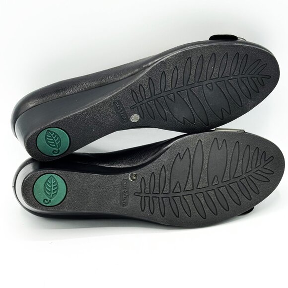 Nurture Canary 001 Black Wedge Heel Buckle Accented Shoes, Size 7-1/2 M With Box - Picture 8 of 9